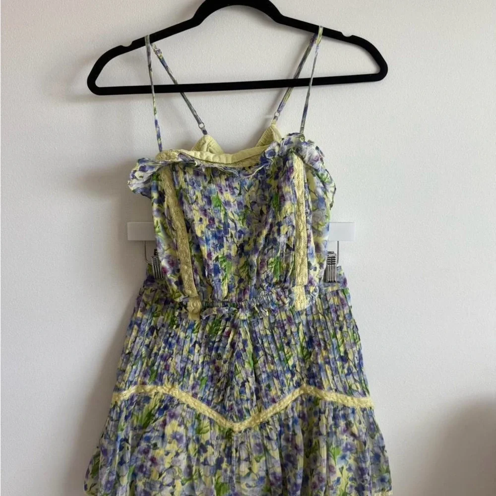 Allison‎ New York top + matching skirt set